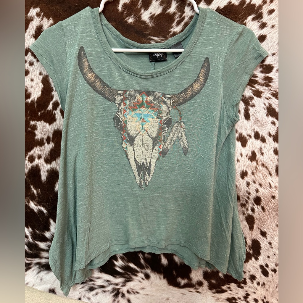 Daytrip- Western Longhorn Skull Shirt Size Xs